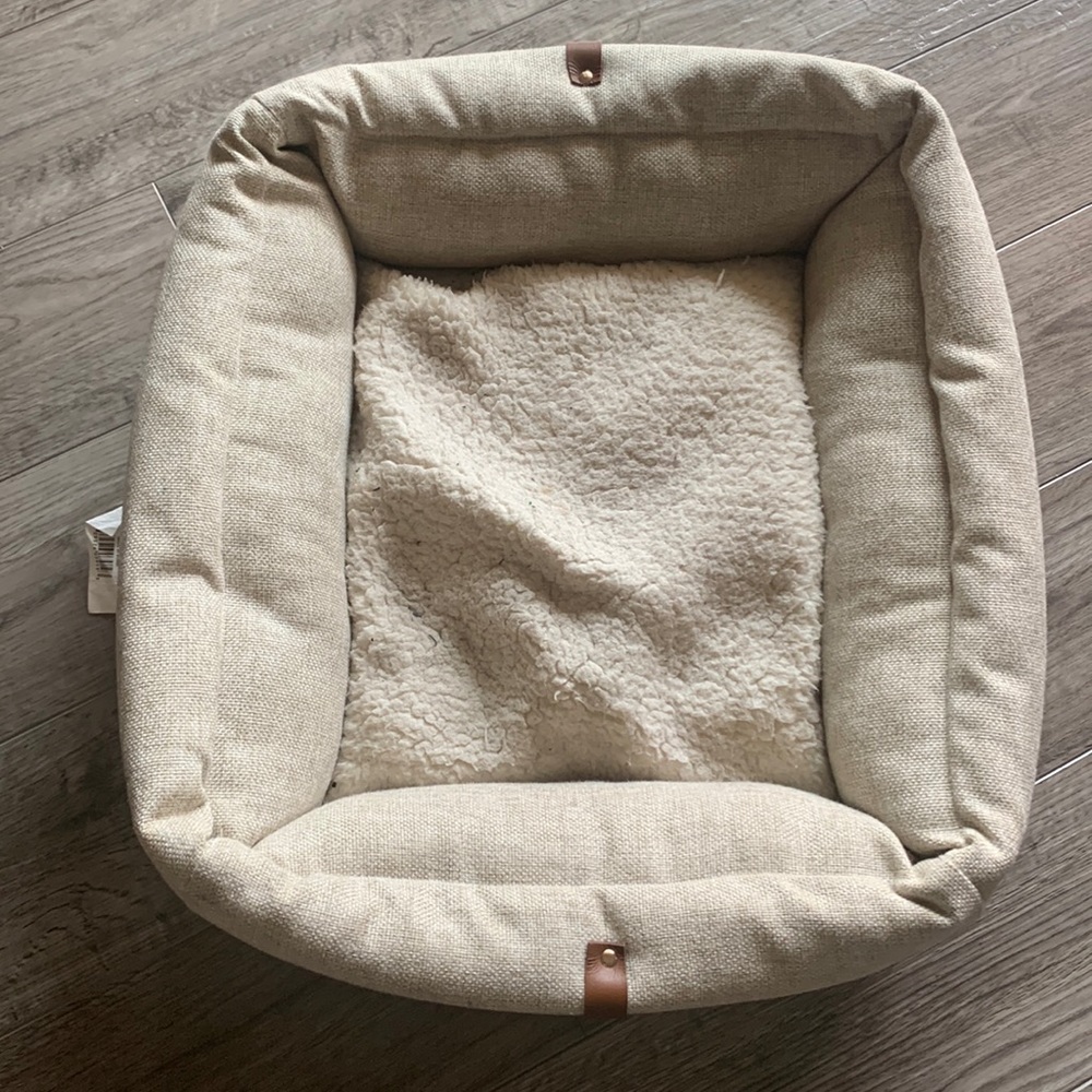 Small dog bed